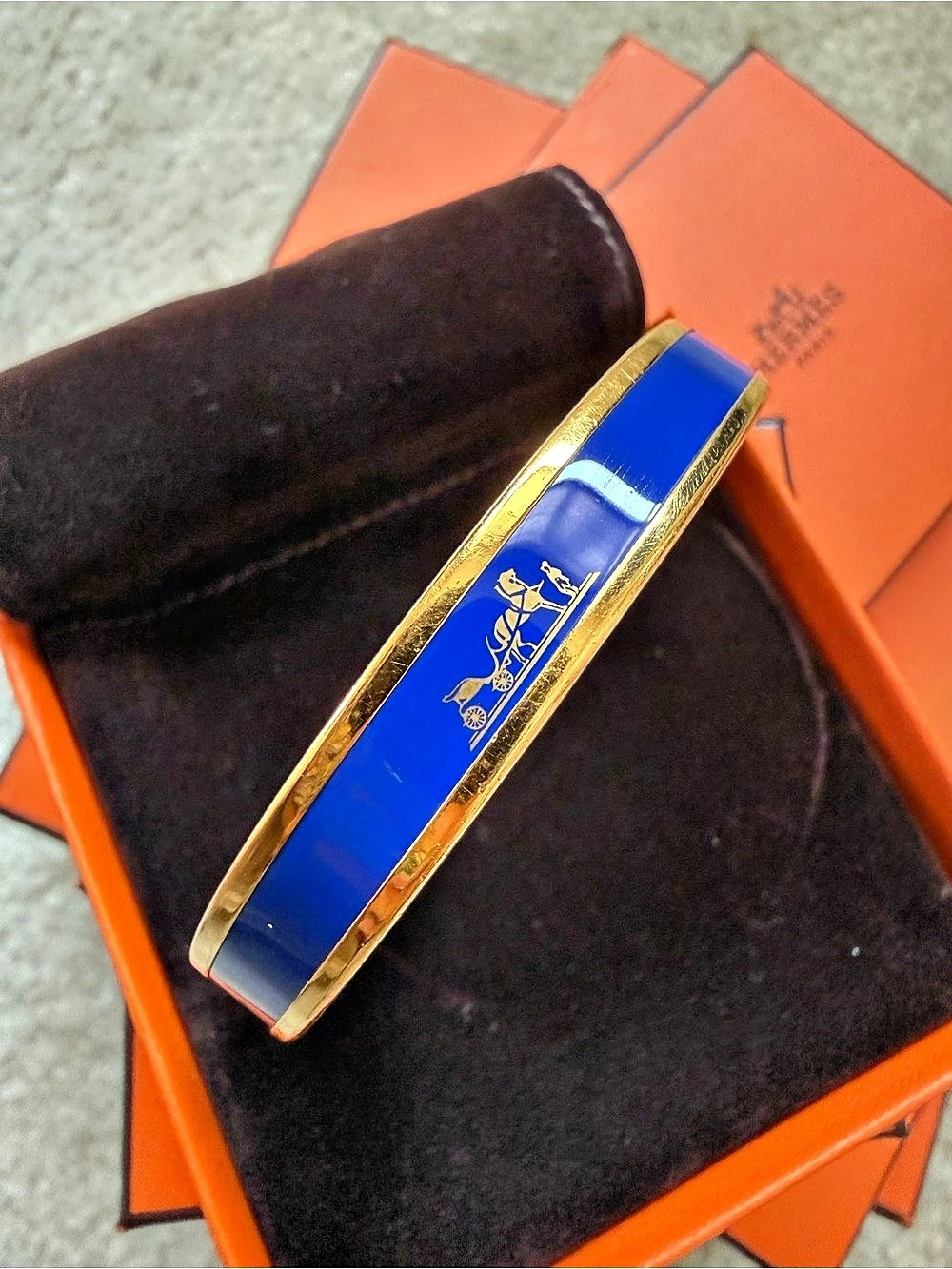 Hermès Printed Enamel Horse and Carriage Bangle Bracelet Blue Enamel Gold-Tone